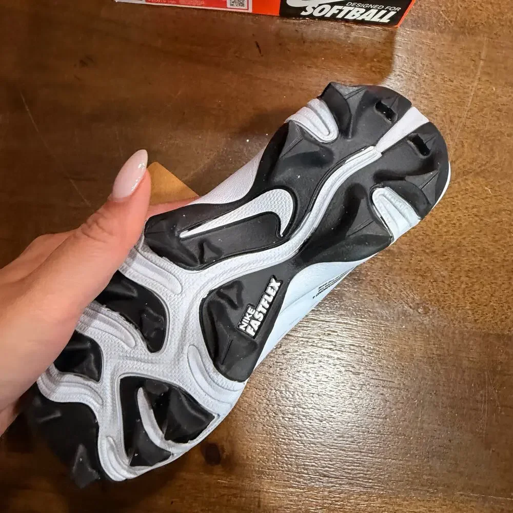 Nike Hyperdiamond 4 Keystone Women's Softball Cleats Size 11 C